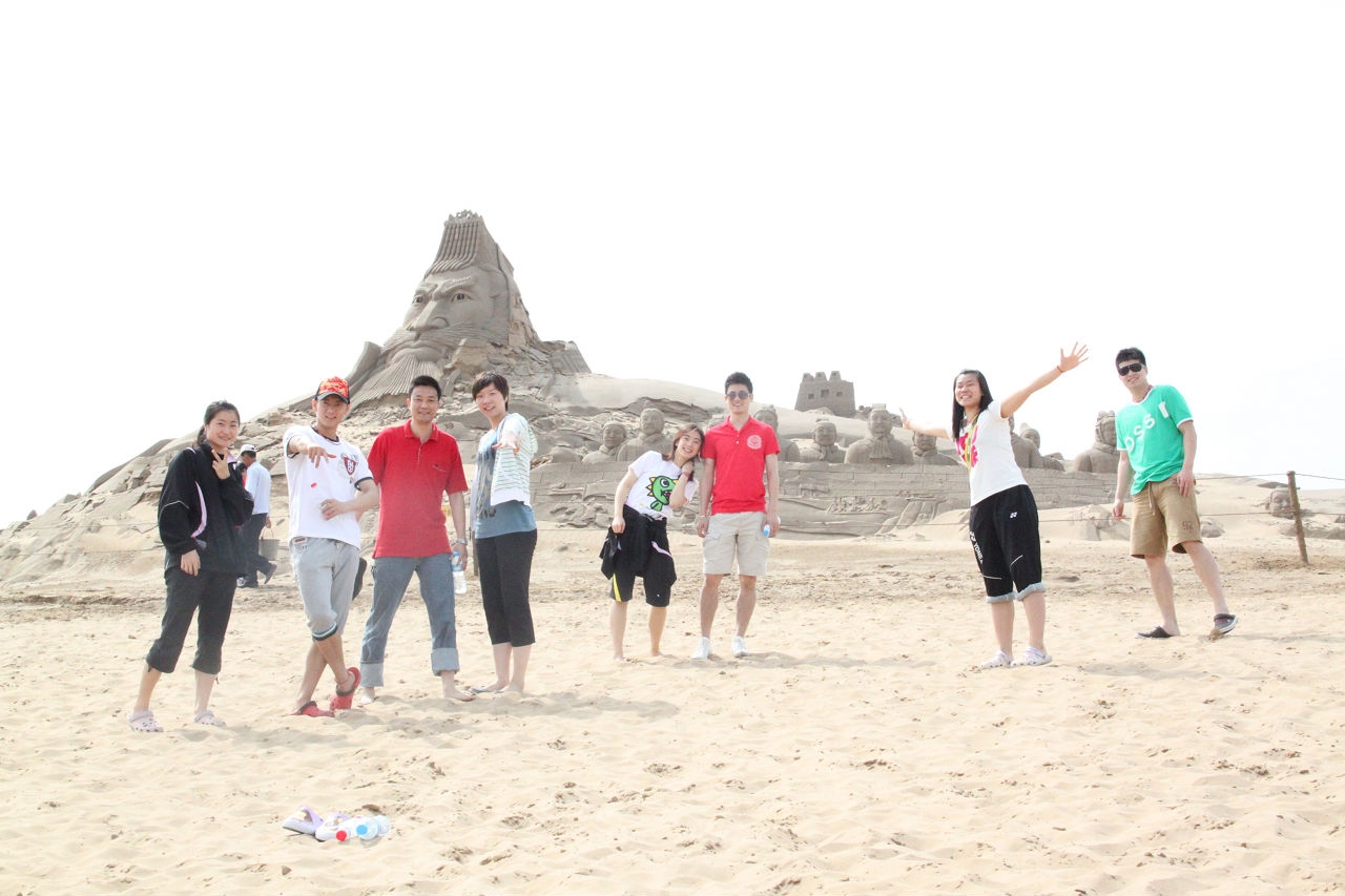 Cai Yun and his team on vacation