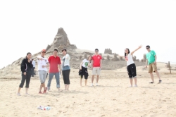 Cai Yun and his team on vacation