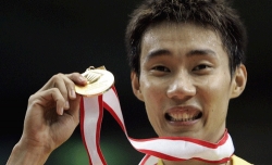 Lee Chong Wei with championship medal.
